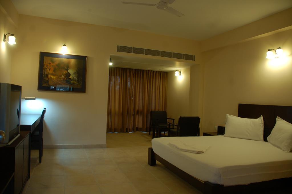 Oyo 15149 Hotel Ajoy Minar Mandarmani Oda fotoğraf