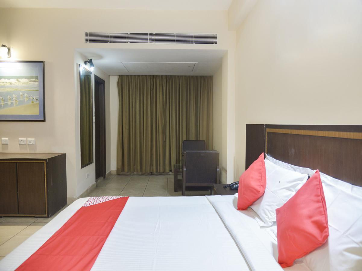 Oyo 15149 Hotel Ajoy Minar Mandarmani Dış mekan fotoğraf