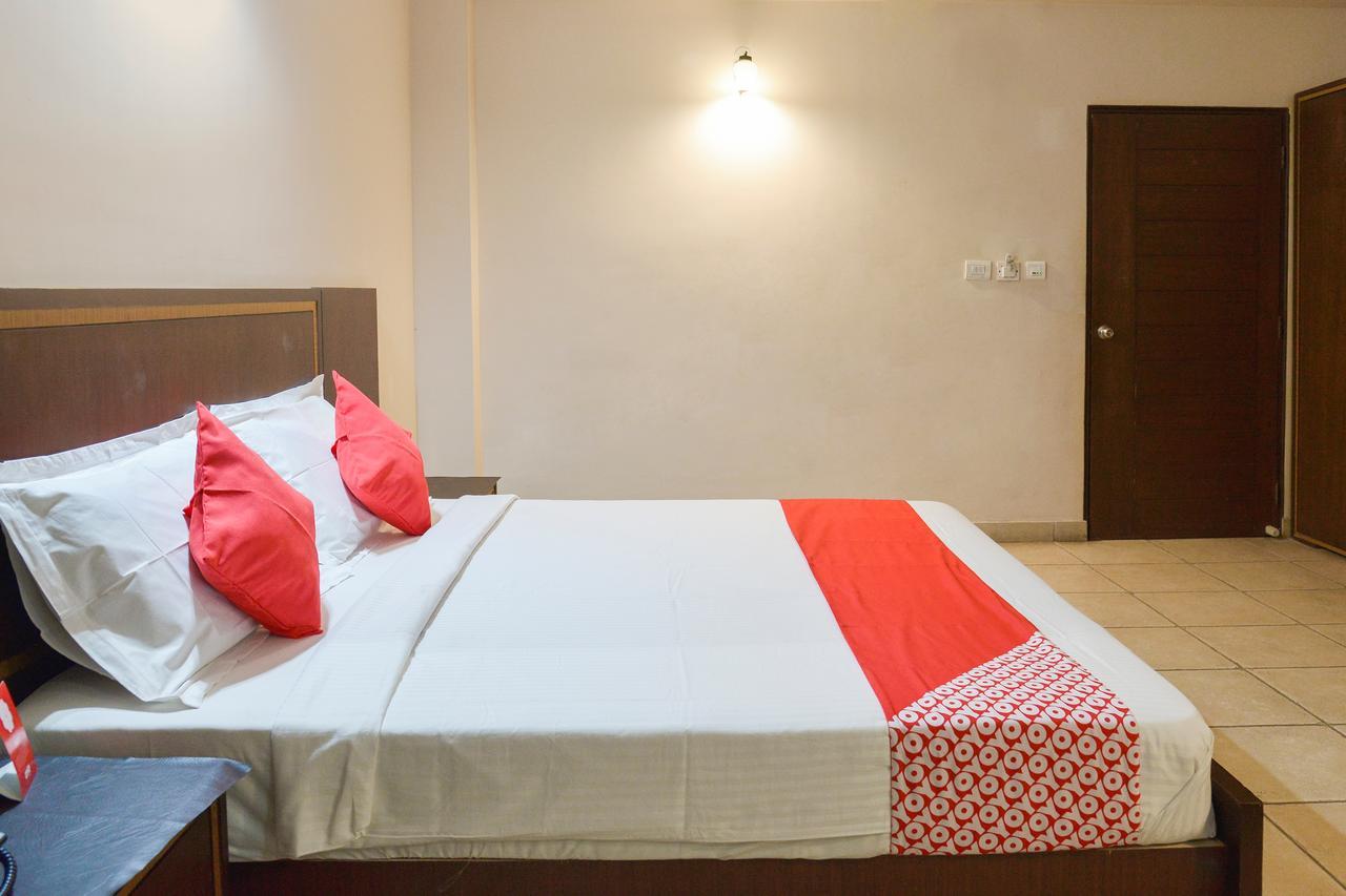 Oyo 15149 Hotel Ajoy Minar Mandarmani Dış mekan fotoğraf