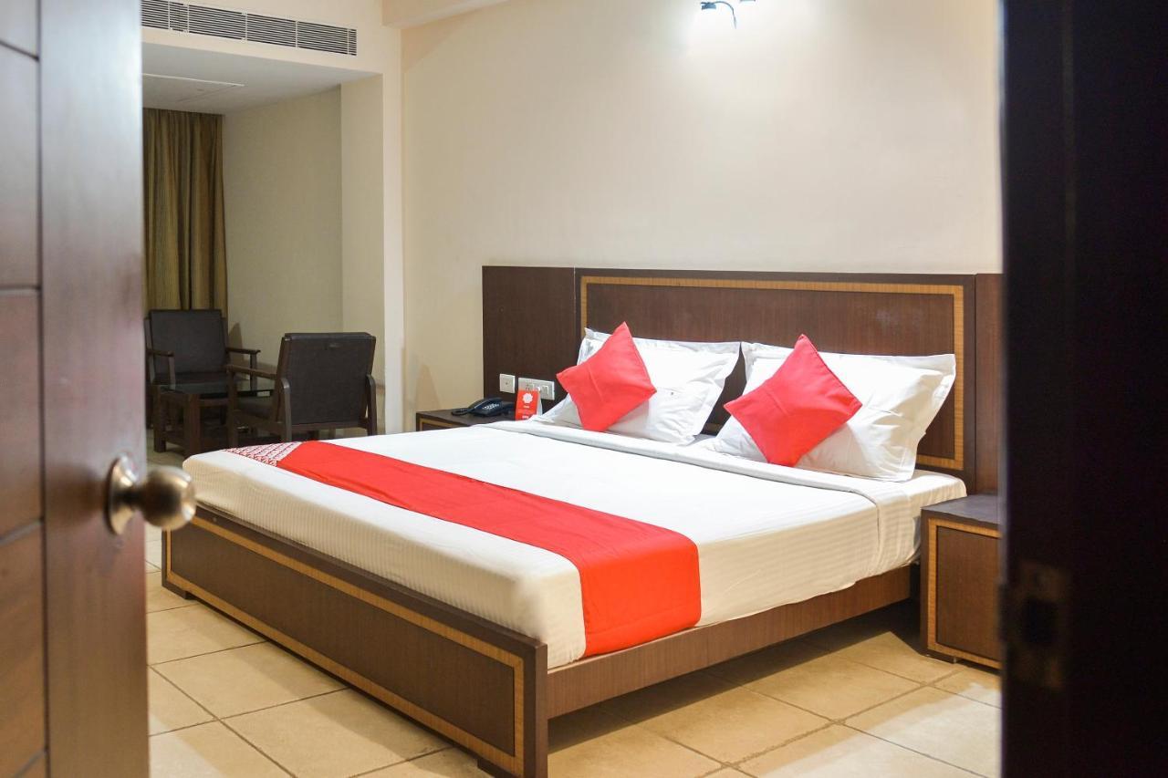 Oyo 15149 Hotel Ajoy Minar Mandarmani Dış mekan fotoğraf